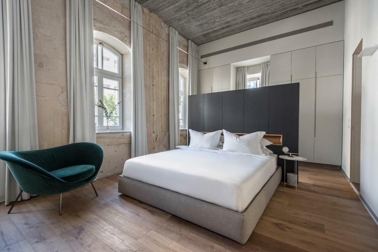 The Levee Hotel Тел Авив Екстериор снимка